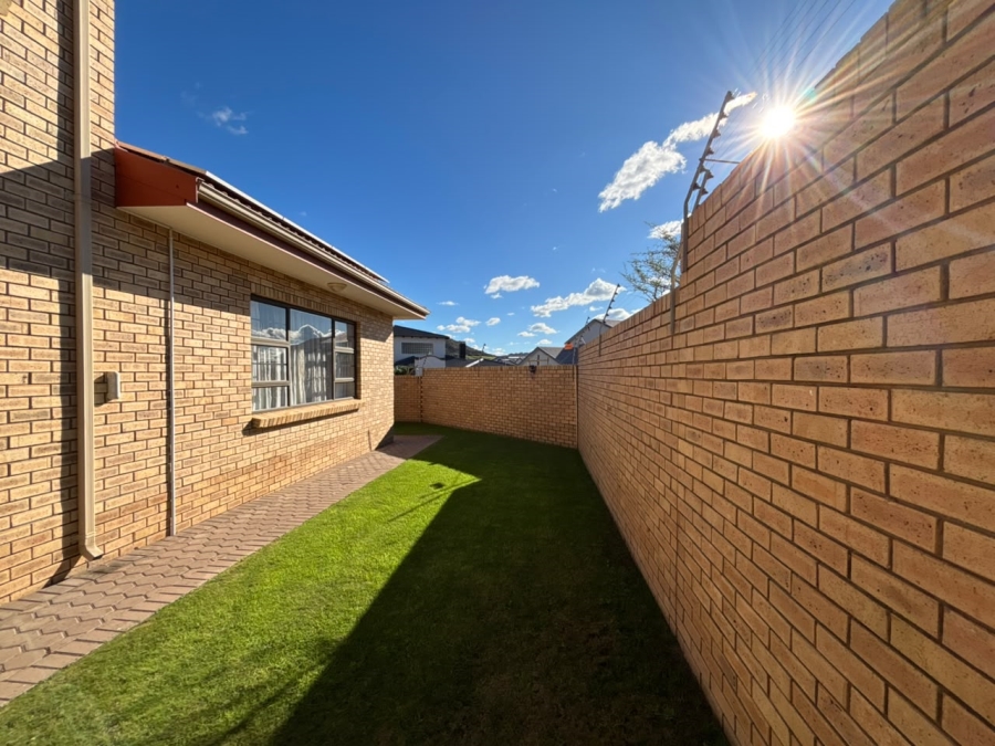 4 Bedroom Property for Sale in Diaz Beach Western Cape
